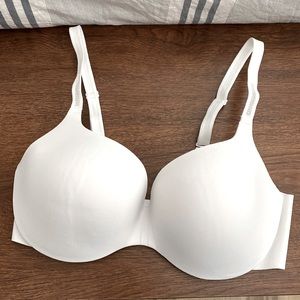 Maidenform white bra